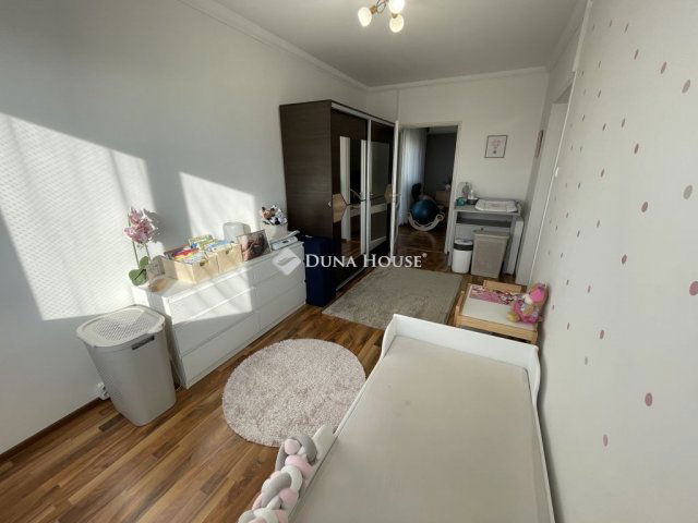 Eladó panellakás, Szegeden 65.2 M Ft, 2+1 szobás