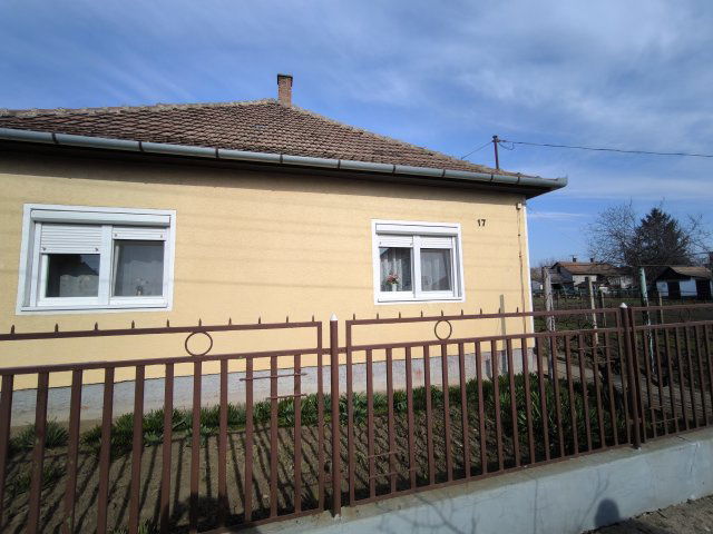 Eladó családi ház, Berettyóújfaluban, Tóth Árpád utcában