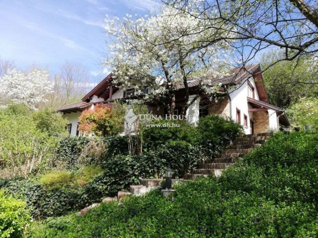 Eladó családi ház, Budaörsön 329.9 M Ft, 5 szobás