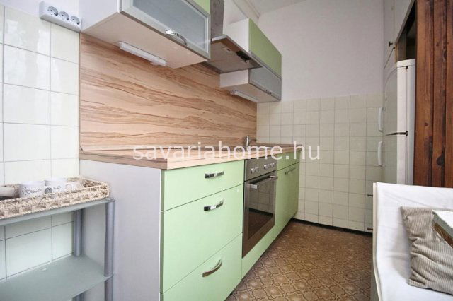 Eladó panellakás, Szombathelyen 34.9 M Ft, 2 szobás