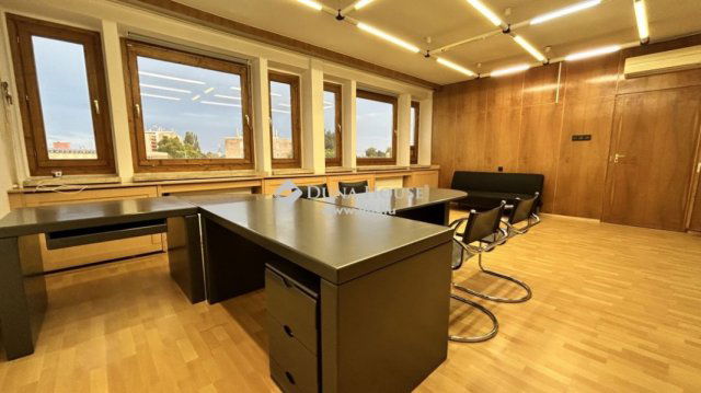 Eladó iroda, Szombathelyen 14 M Ft, 1 szobás