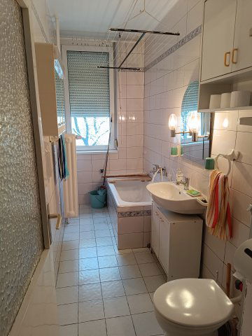 Eladó panellakás, Tatabányán 43 M Ft, 2 szobás