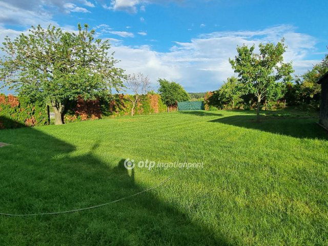 Eladó családi ház, Bakonyszentlászlón 117 M Ft, 4 szobás