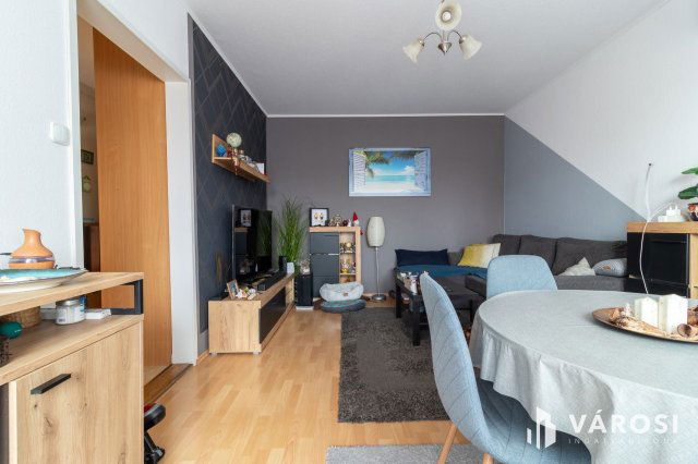 Eladó panellakás, Budapesten, III. kerületben 79.99 M Ft