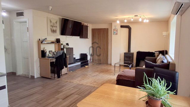 Eladó ikerház, Pécsett 37 M Ft, 2 szobás / költözzbe.hu