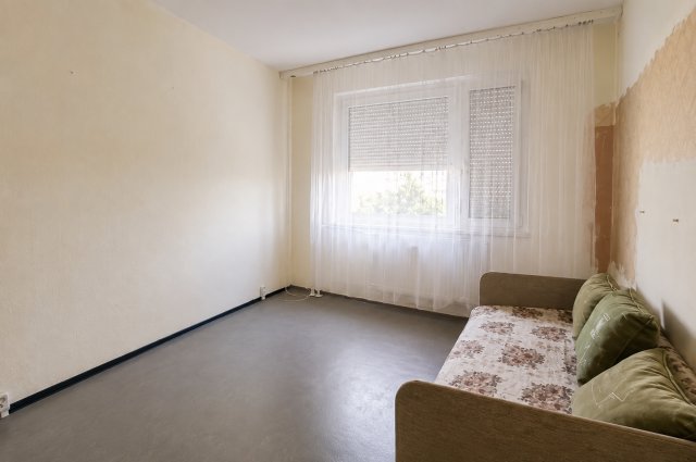 Eladó panellakás, Székesfehérvárott 45 M Ft, 2 szobás