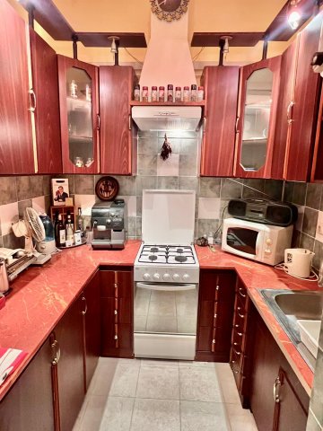 Eladó téglalakás, Budapesten, VIII. kerületben, Visi Imre utcában