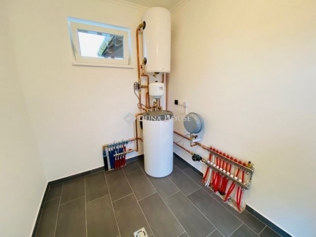 Eladó ikerház, Monoron 82 M Ft, 4 szobás / költözzbe.hu