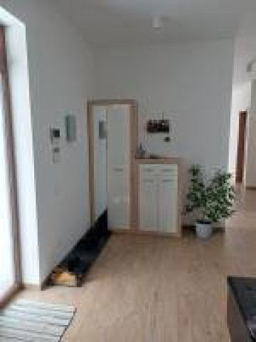 Eladó családi ház, Pilisszentivánon 289.9 M Ft, 5+1 szobás