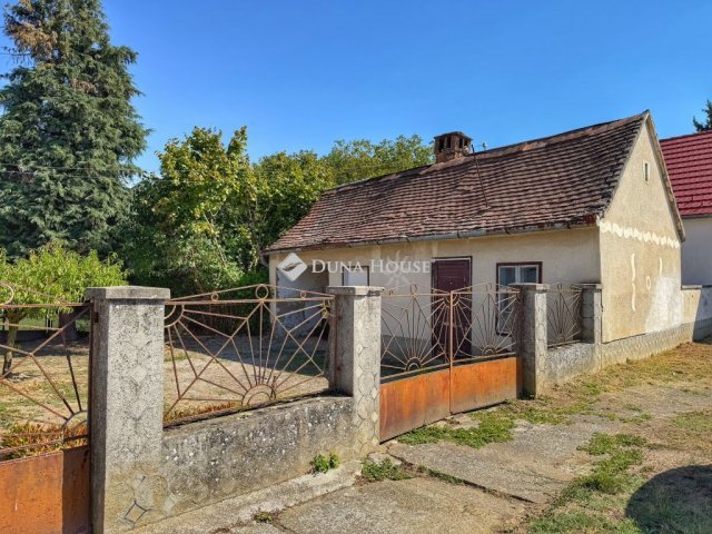 Eladó családi ház, Kovácshidán 22.5 M Ft, 4 szobás