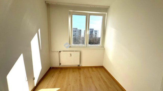 Kiadó panellakás, albérlet, Debrecenben 150 E Ft / hó, 2 szobás