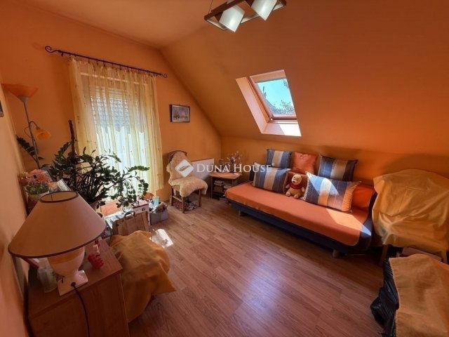 Eladó ikerház, Kecskeméten 79.99 M Ft, 4 szobás