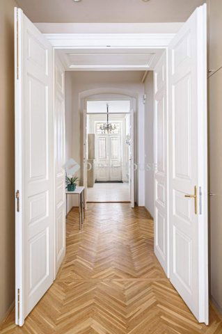 Eladó téglalakás, Budapesten, V. kerületben 319 M Ft, 4 szobás