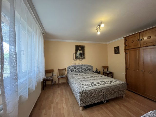 Kiadó családi ház, albérlet, Debrecenben 250 E Ft / hó