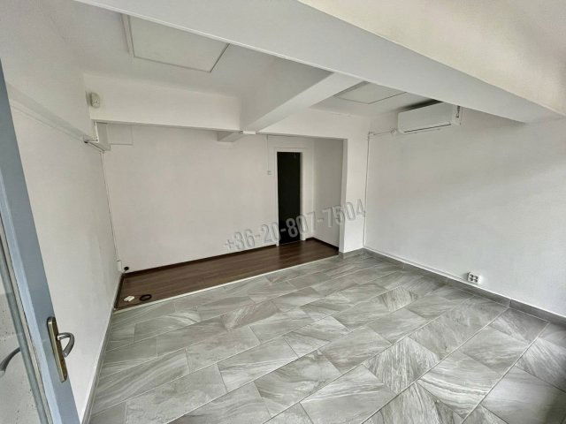 Kiadó üzlethelyiség, Egerben, Foglár György utcában, 2 szobás