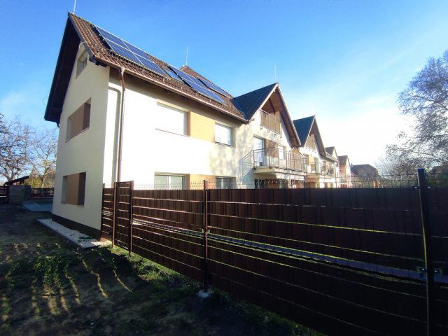 Eladó téglalakás, Dunakeszin 114.9 M Ft, 4 szobás