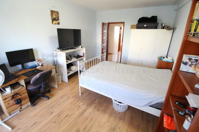 Eladó panellakás, Szegeden, Zsitva soron 46 M Ft, 3 szobás