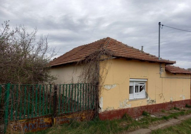 Eladó családi ház, Mezőkovácsházán 2 M Ft, 1+3 szobás