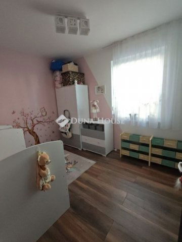 Eladó téglalakás, Halásztelken 94.9 M Ft, 5 szobás