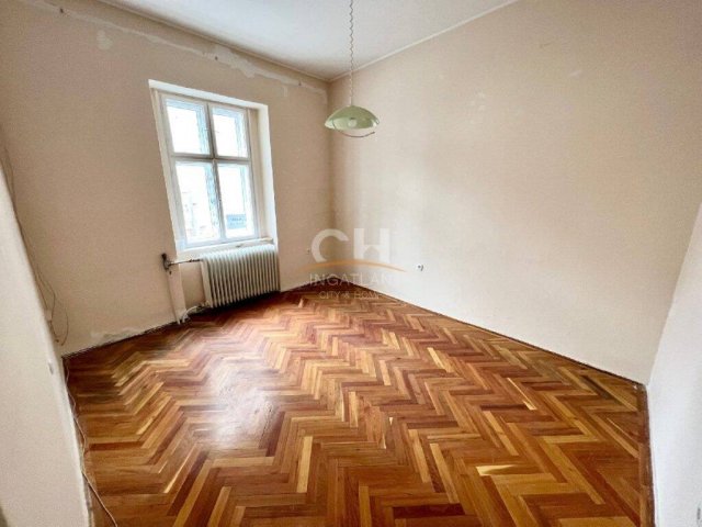 Eladó családi ház, Székesfehérvárott 99 M Ft, 2 szobás