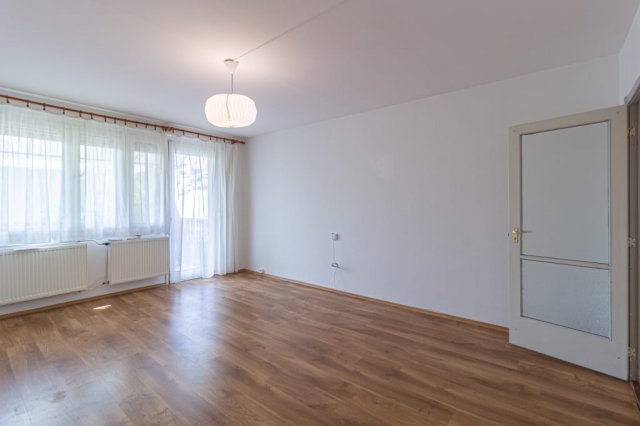Eladó panellakás, Kecskeméten 42 M Ft, 2 szobás