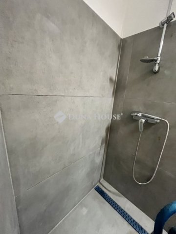 Eladó üzlethelyiség, Budapesten, VIII. kerületben 65 M Ft