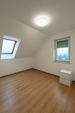 Eladó iroda, Taksonyon 0.08 M Ft / költözzbe.hu