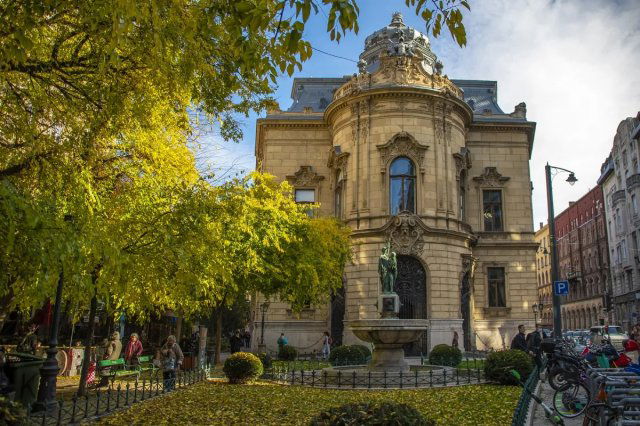 Eladó téglalakás, VIII. kerületben, Ötpacsirta utcában