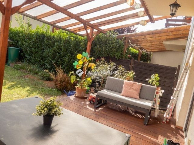 Eladó sorház, Budapesten, XVIII. kerületben 123 M Ft, 4 szobás