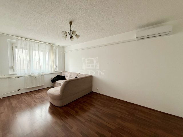 Eladó panellakás, Budapesten, III. kerületben 68.7 M Ft, 2 szobás