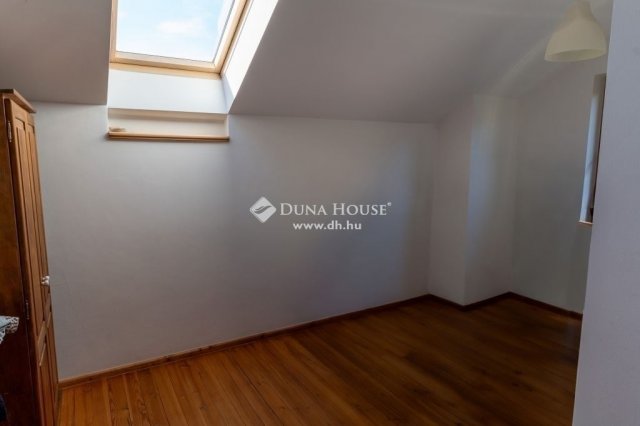 Eladó családi ház, Szentendrén 165 M Ft, 5 szobás