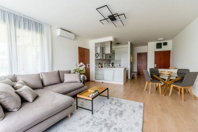 Eladó téglalakás, Budapesten, XIII. kerületben 255 M Ft