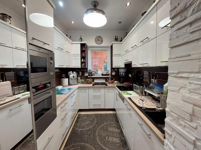 Eladó családi ház, Budapesten, XV. kerületben 135 M Ft, 3 szobás