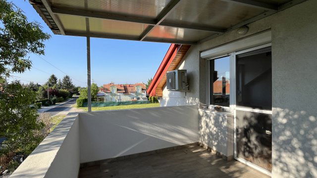 Eladó téglalakás, Vonyarcvashegyen, Helikon utcában 64 M Ft