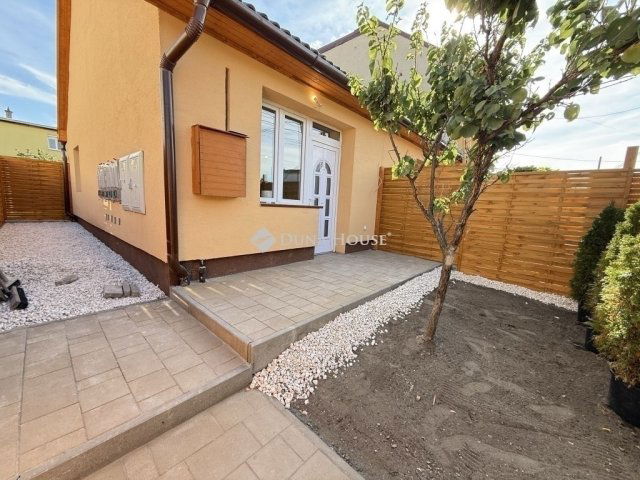 Eladó téglalakás, Budapesten, XX. kerületben 59.9 M Ft