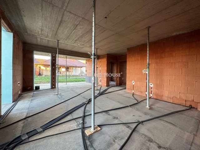 Eladó téglalakás, Kozármislenyen 99.99 M Ft, 3 szobás