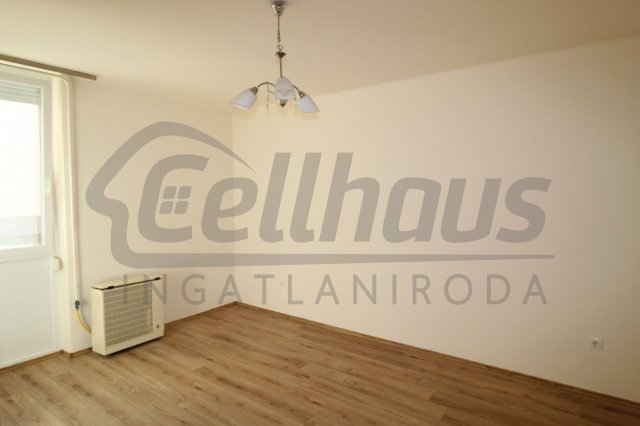 Eladó téglalakás, Celldömölkön 26 M Ft, 1 szobás