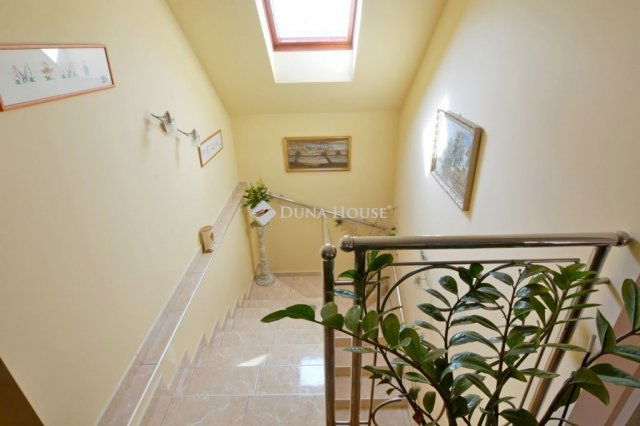 Eladó családi ház, Kiskunfélegyházán 149.9 M Ft, 5 szobás