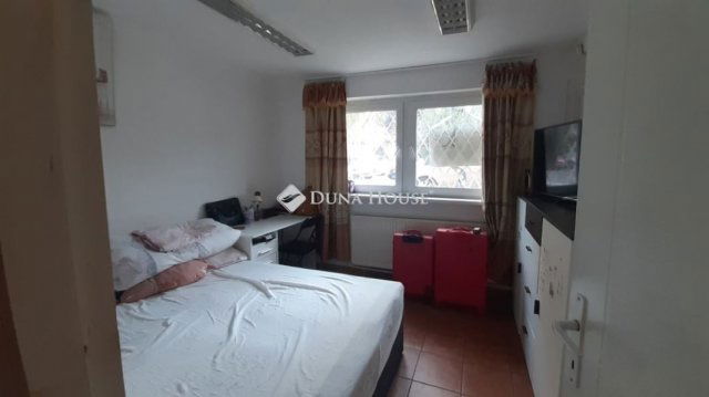 Eladó üzlethelyiség, Budapesten, X. kerületben 49.9 M Ft