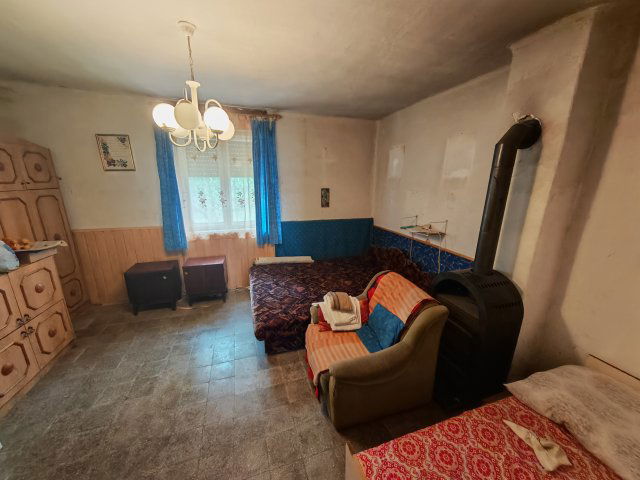 Eladó családi ház, Somogyzsitfán 10.9 M Ft, 2 szobás
