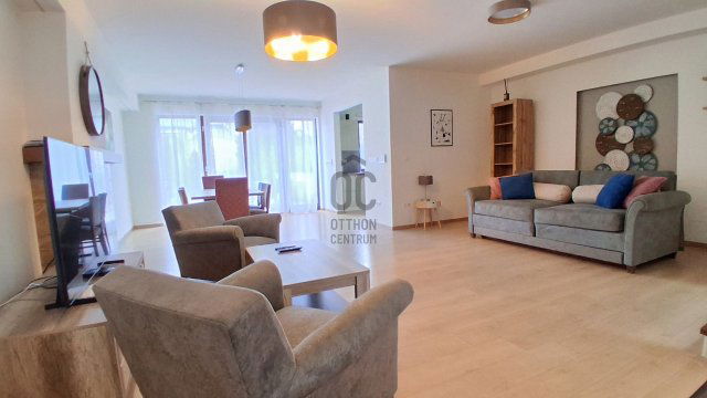 Eladó ikerház, Debrecenben 260 M Ft, 6 szobás