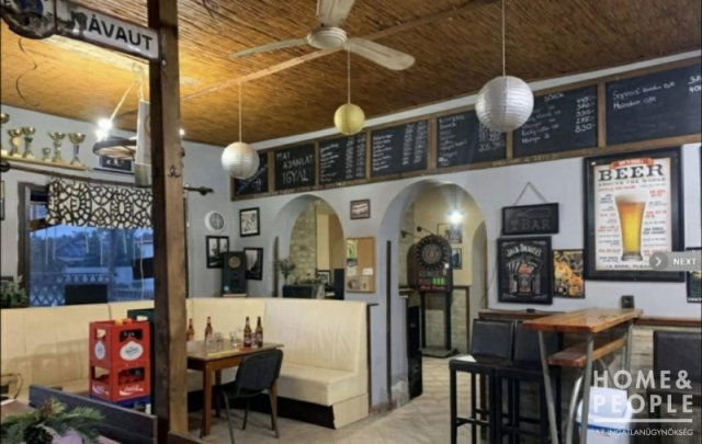 Eladó családi ház, Deszken 69.99 M Ft, 5+3 szobás