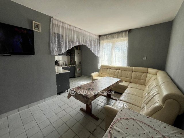 Eladó családi ház, Demecseren 18.9 M Ft, 2+1 szobás