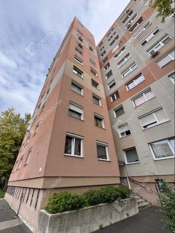 Eladó panellakás, Győrött 52 M Ft, 3 szobás