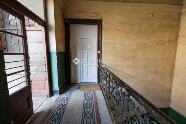 Eladó téglalakás, Budapesten, VII. kerületben 77.9 M Ft