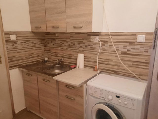 Eladó téglalakás, Budapesten, XIII. kerületben, Váci úton