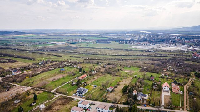 Eladó telek, Vácon 52.9 M Ft / költözzbe.hu