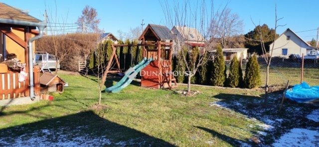 Eladó családi ház, Ráckevén 89.9 M Ft, 4 szobás