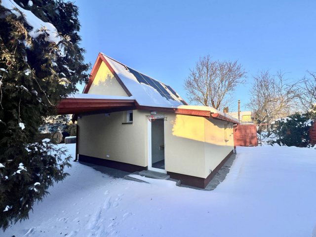 Eladó családi ház, Velencén 79.9 M Ft, 2 szobás