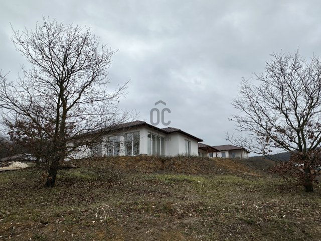 Eladó családi ház, Pilisjászfalun 135.093 M Ft, 4 szobás